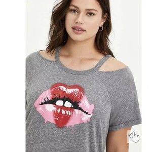 Torrid Sz 3 Heart Lips Grey Cold Shoulder Top